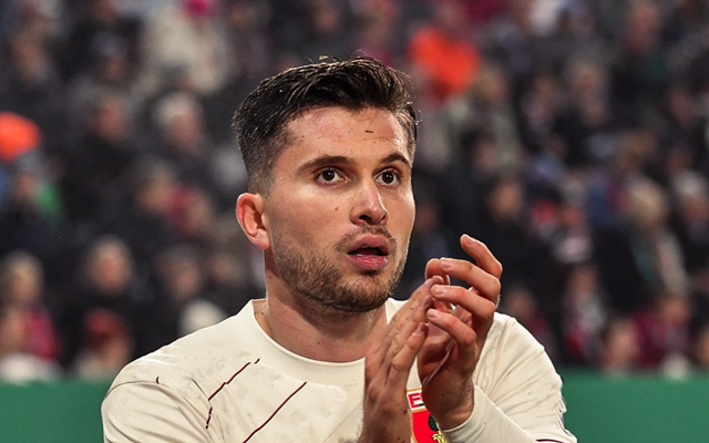 重返胜轨, 分相同, src