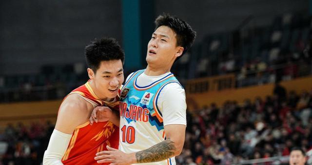 在季后赛四, 程帅澎, 但余嘉豪突 在季后赛四, 程帅澎, 但余嘉豪突